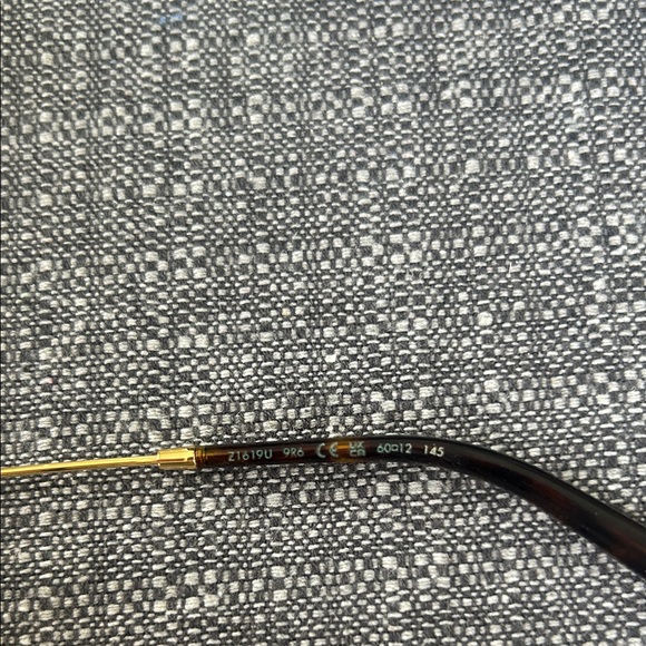 Louis Vuitton Gold Frame Aviator Sunglasses - Picture 5 of 9